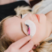 Eyelashes Extensions